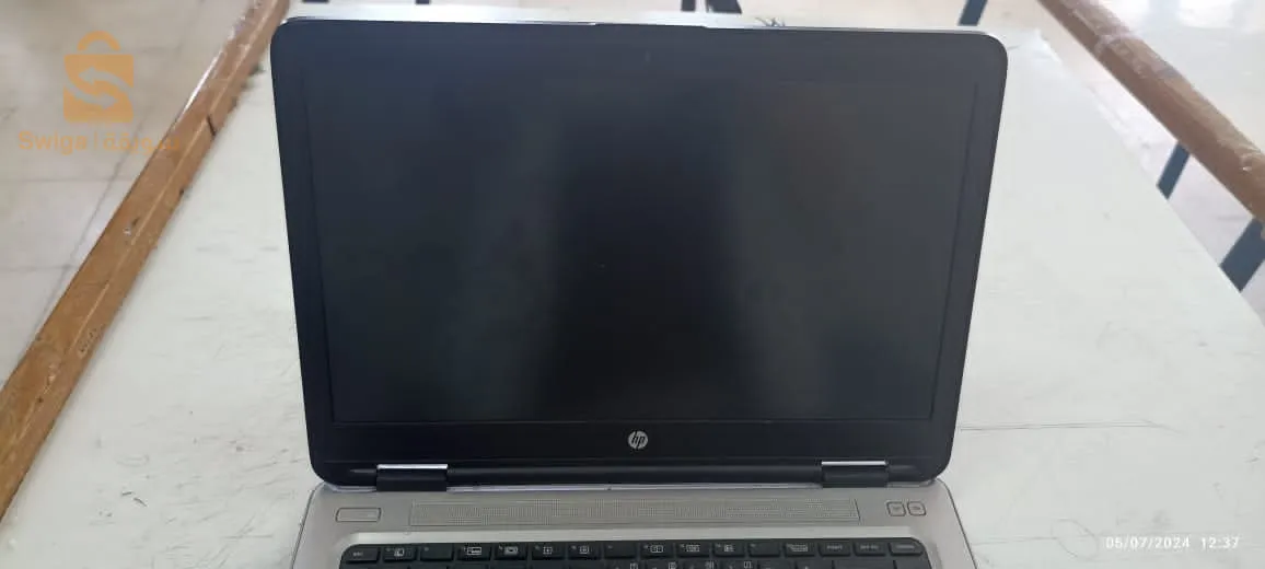 pc hb 
 ram8 
ssd 237 
i5 6eme generation 
الكلافي بوطوات ميموش تتخدم 
خفيف