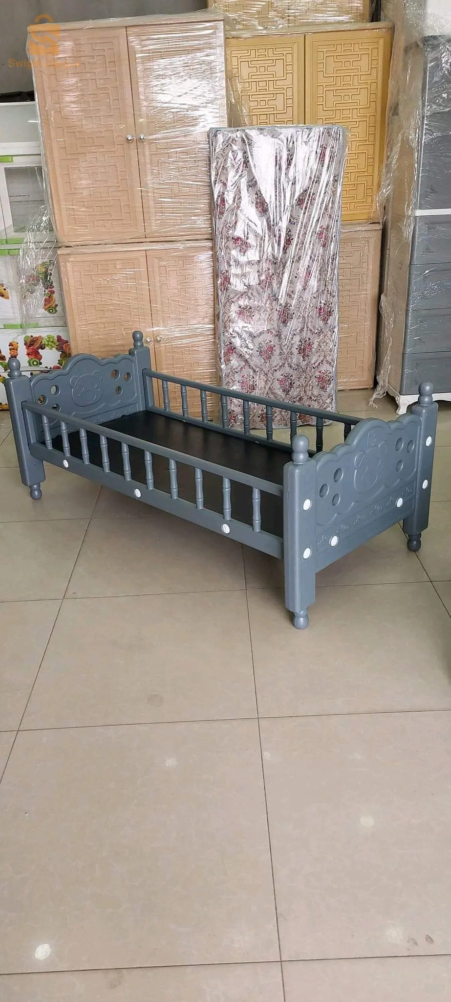 سرير الاطفال