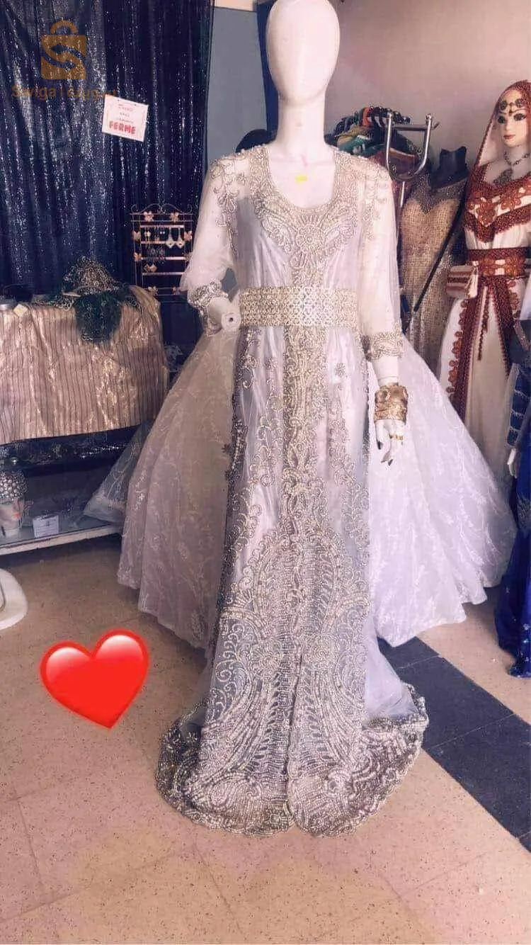 ملبس اعراسا