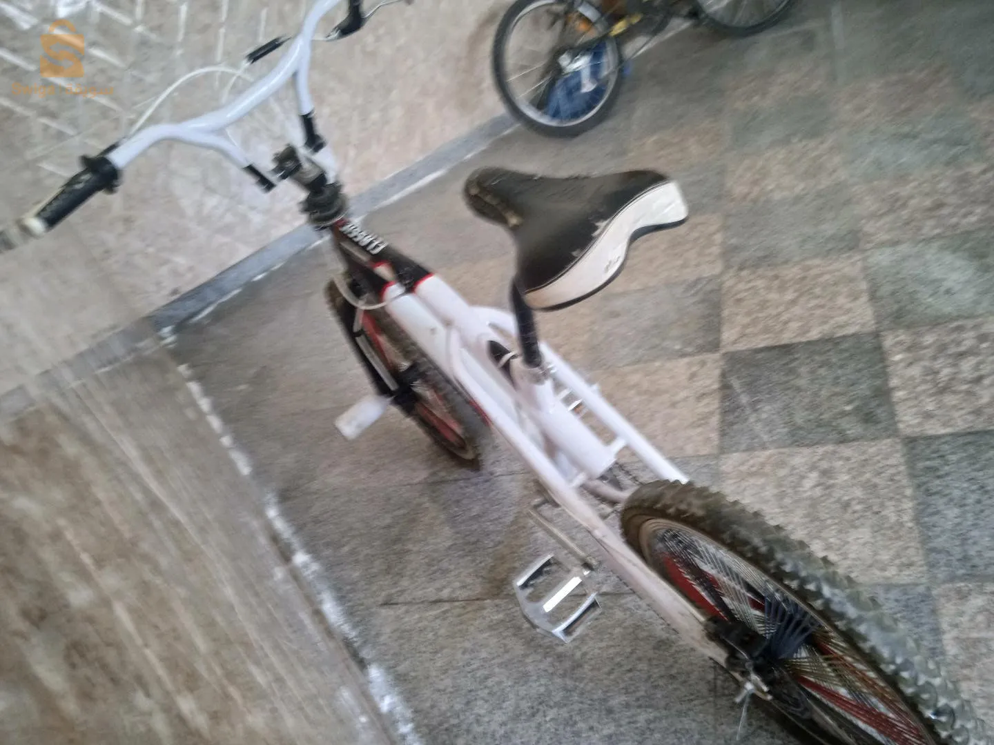 بيع دراجةBMX CLASSIC نقية