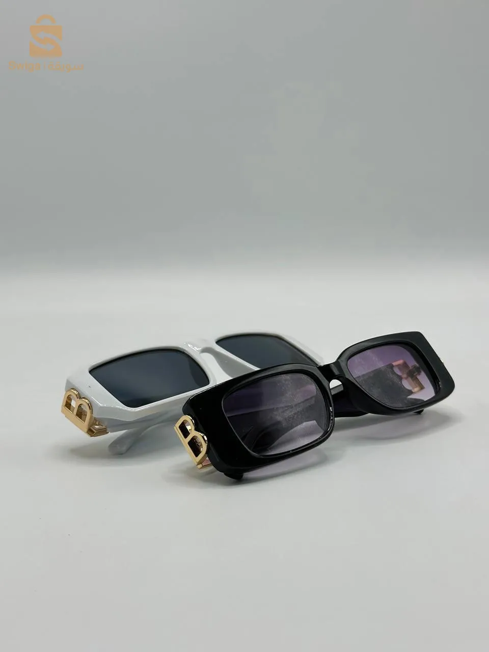 Lunette de soleil + pochette gratuit