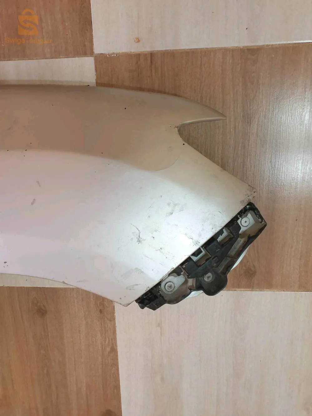 جناح رونو دورجين لسيارة داسيا لوقان 16v