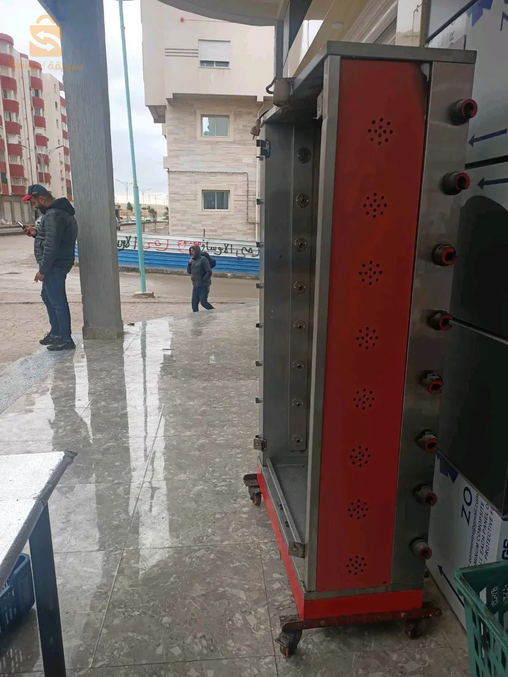 متريال تاع خدمة مشينة جاج تهز 40جاجة طيب فور بريزونطوار بيه بلاكاس وزوج طوابل معاهم كراسة بلاك شوفو
