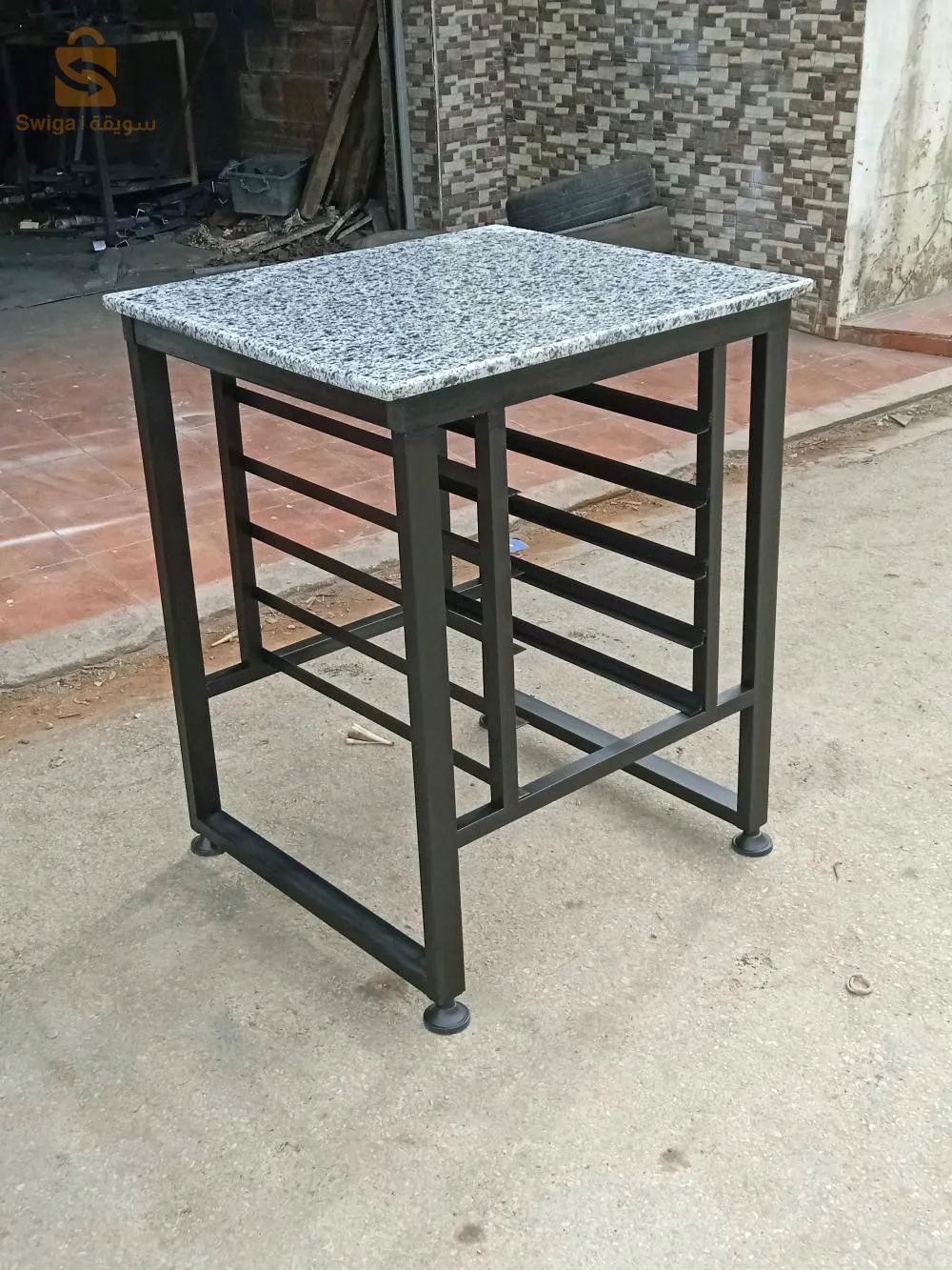 طاولة عمل للمخابز ومحلات البيتزا