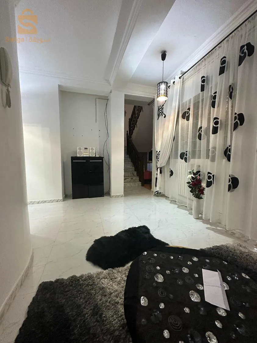 vente Niveau villa à Sougueur, Tiaret