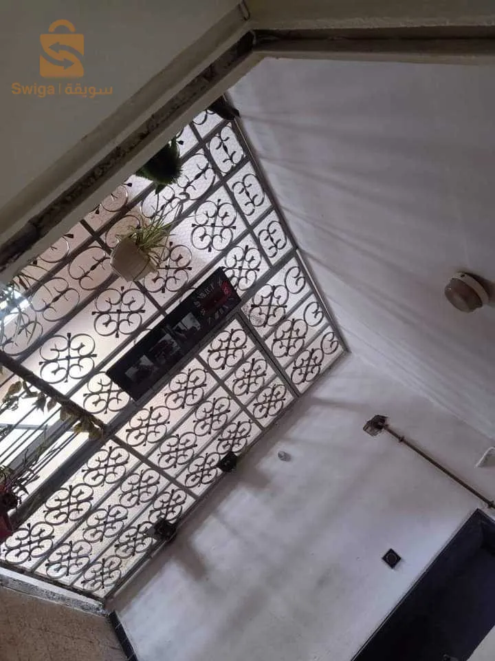 بيع شقة ذات اربع غرف