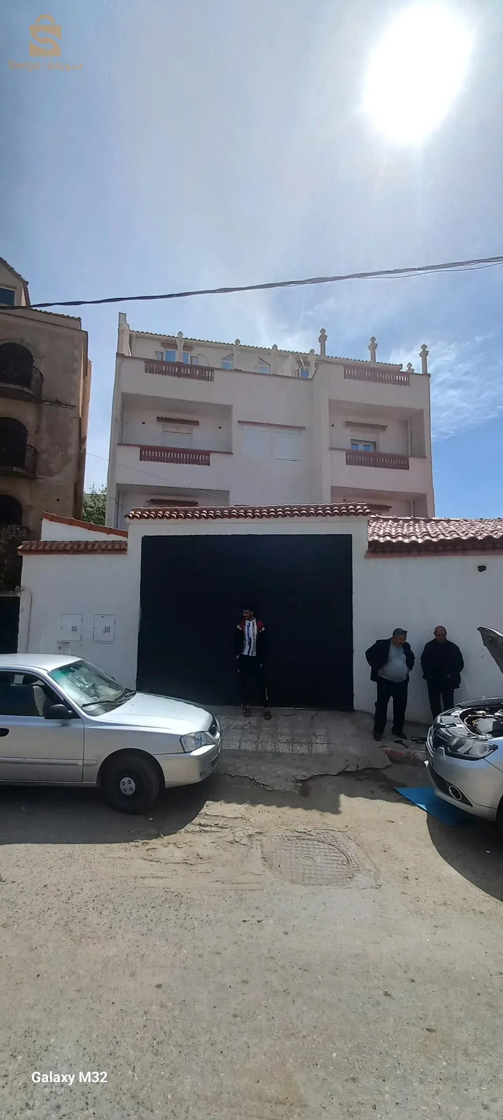 فيلا على شاطئ البحر للبيع