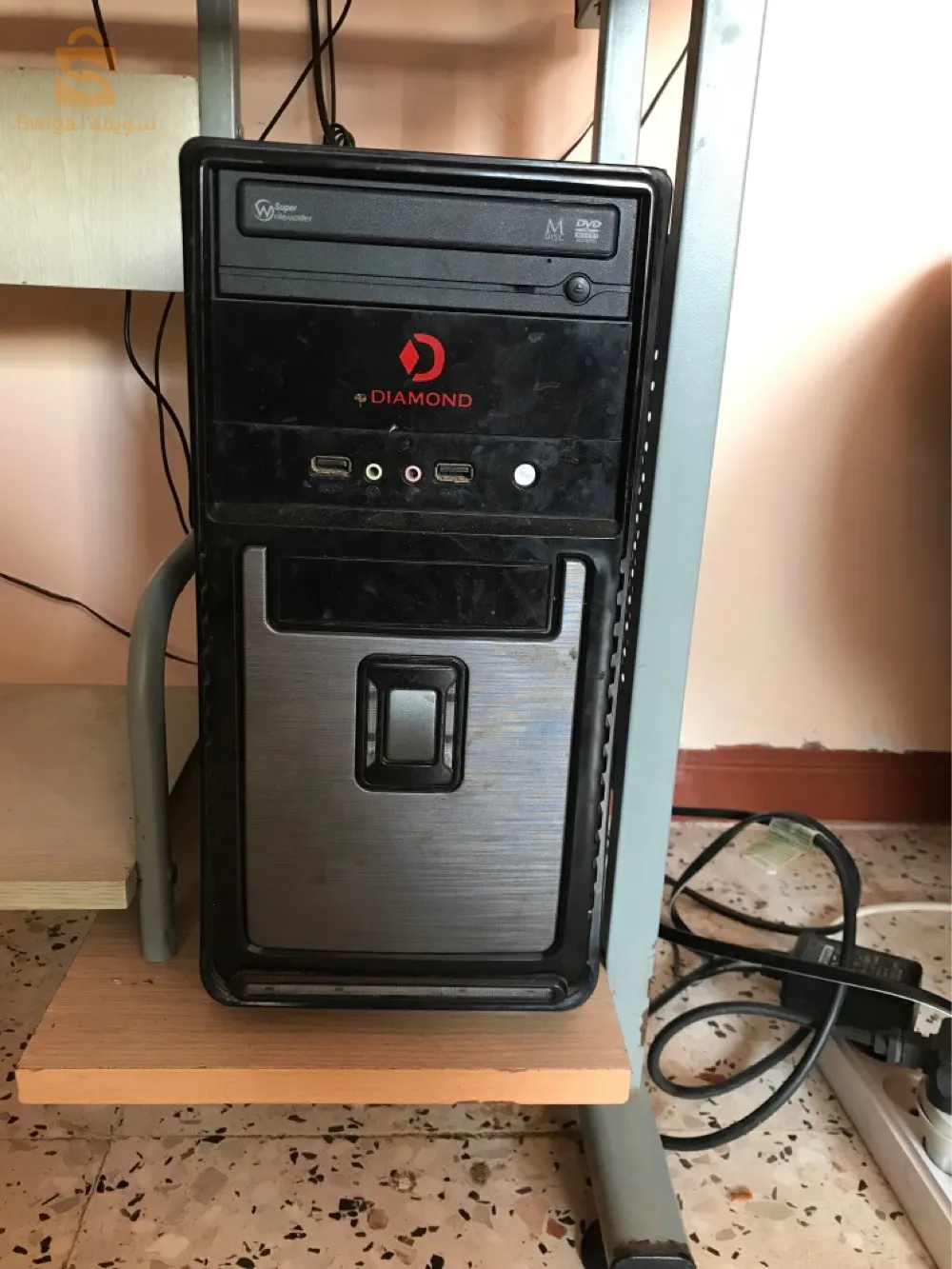 حاسوب للبيع