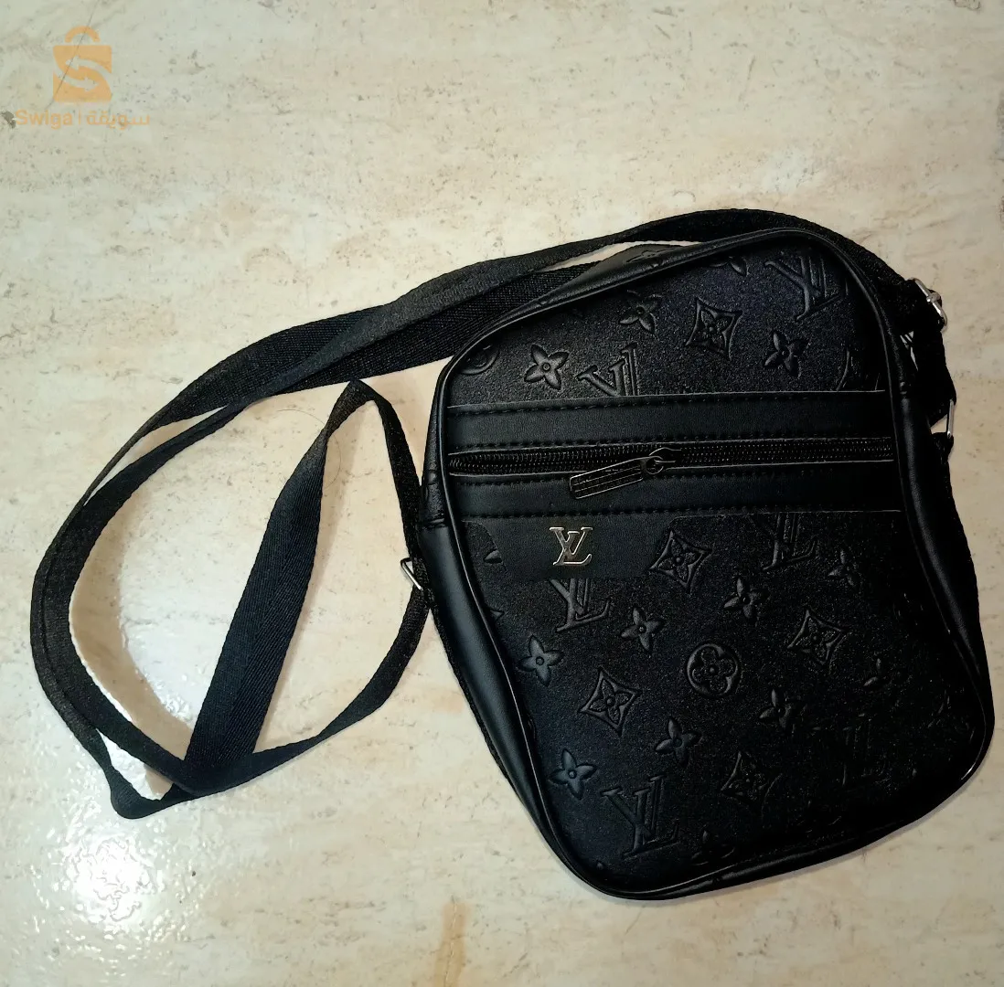 حقيبة يد بجودة فائة