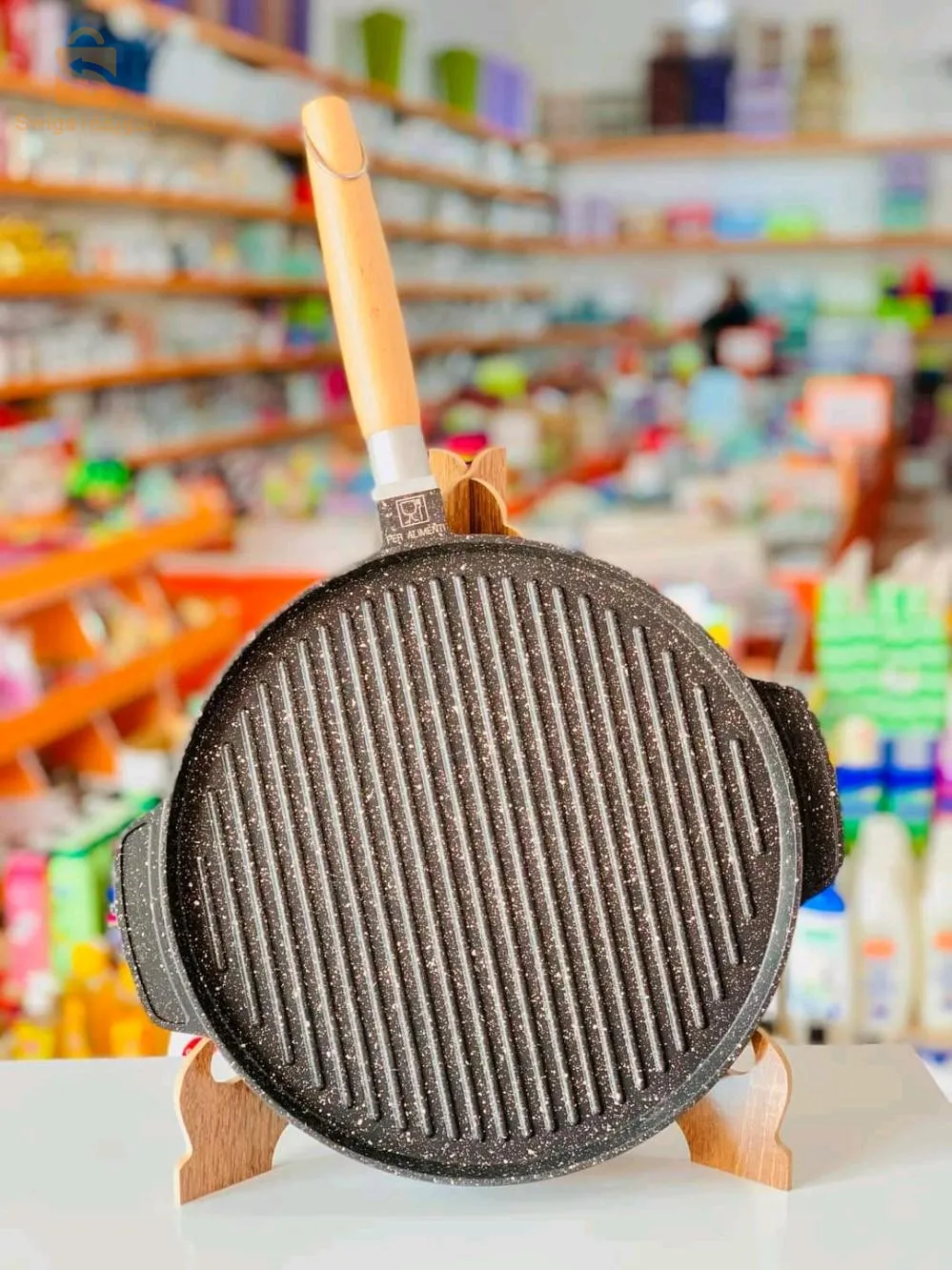 Double sided grill plate