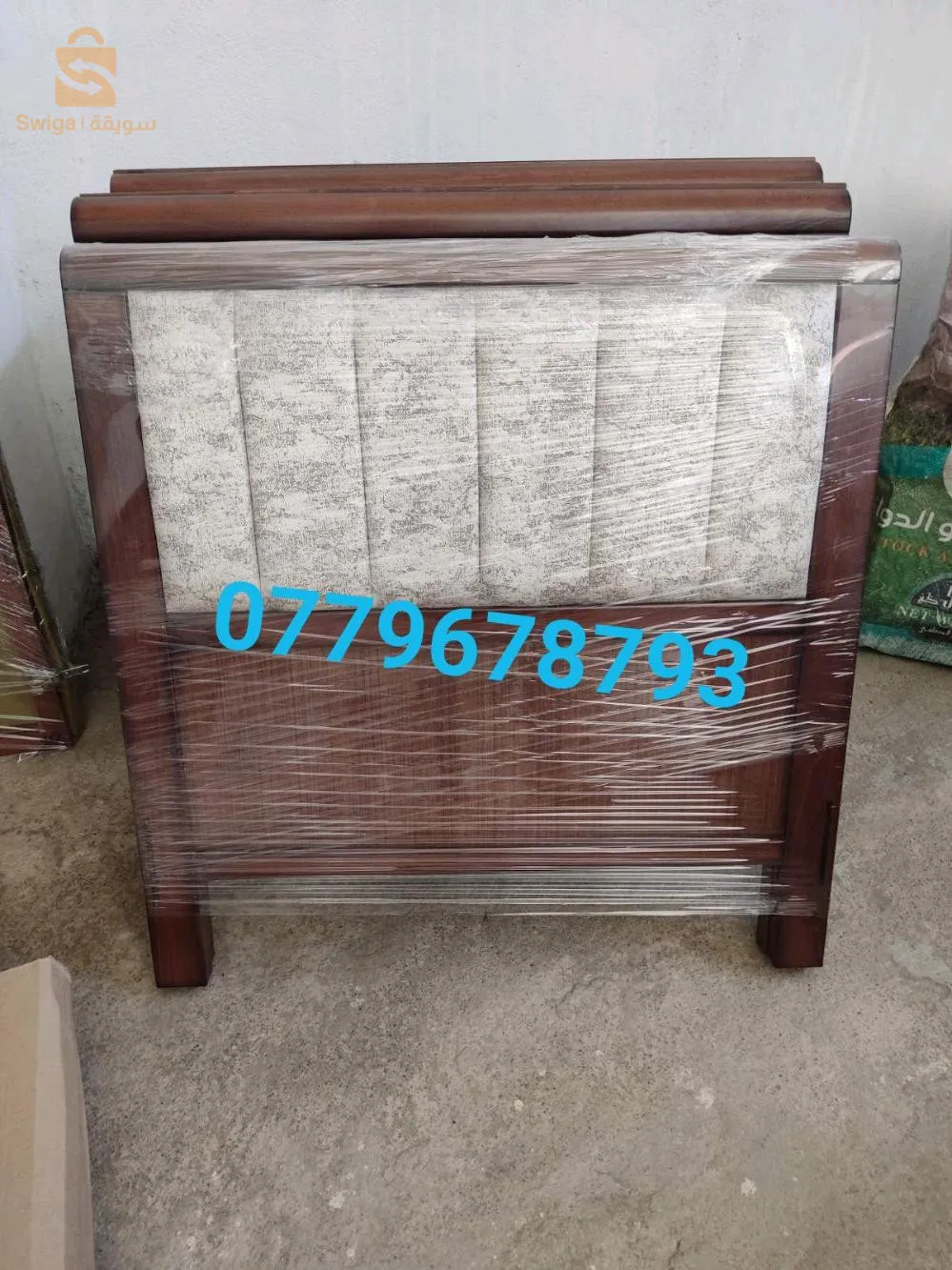 Lit coffre très solide produit local en bois hêtre  disponible à bon prix 😍