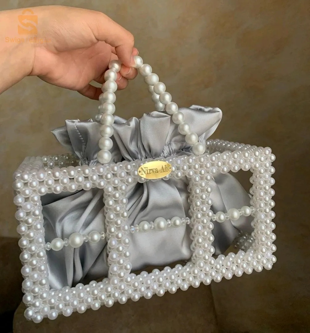 حقائب الهاند ميد العصرية