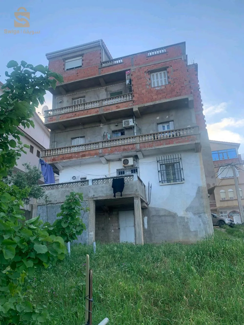 فيلا للبيع مطله على البحر مع قطعه ارض وڨاراج   ولايه سكيكدة