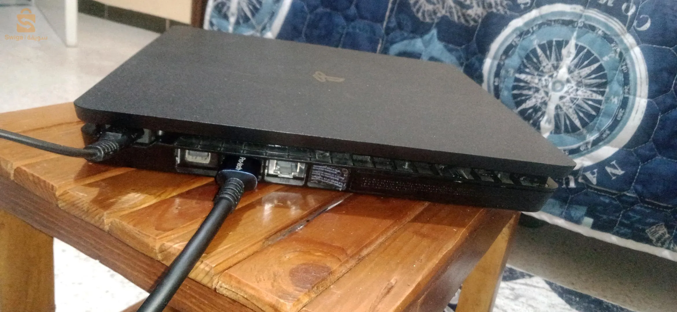 PS4 slim 500gb  version 11.5avec2 manette avec cd GTA 5 et watch dogs 2