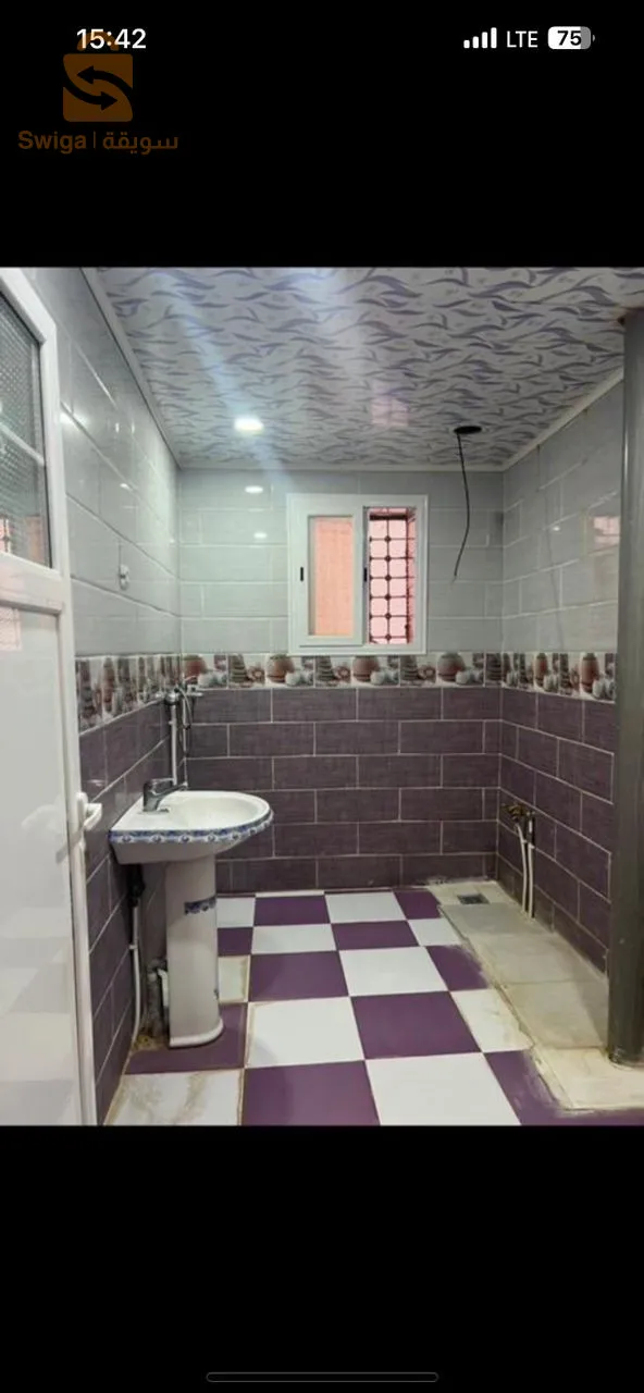 3 appartements ensemble à vendre dans un quartier calme à Sougueur .