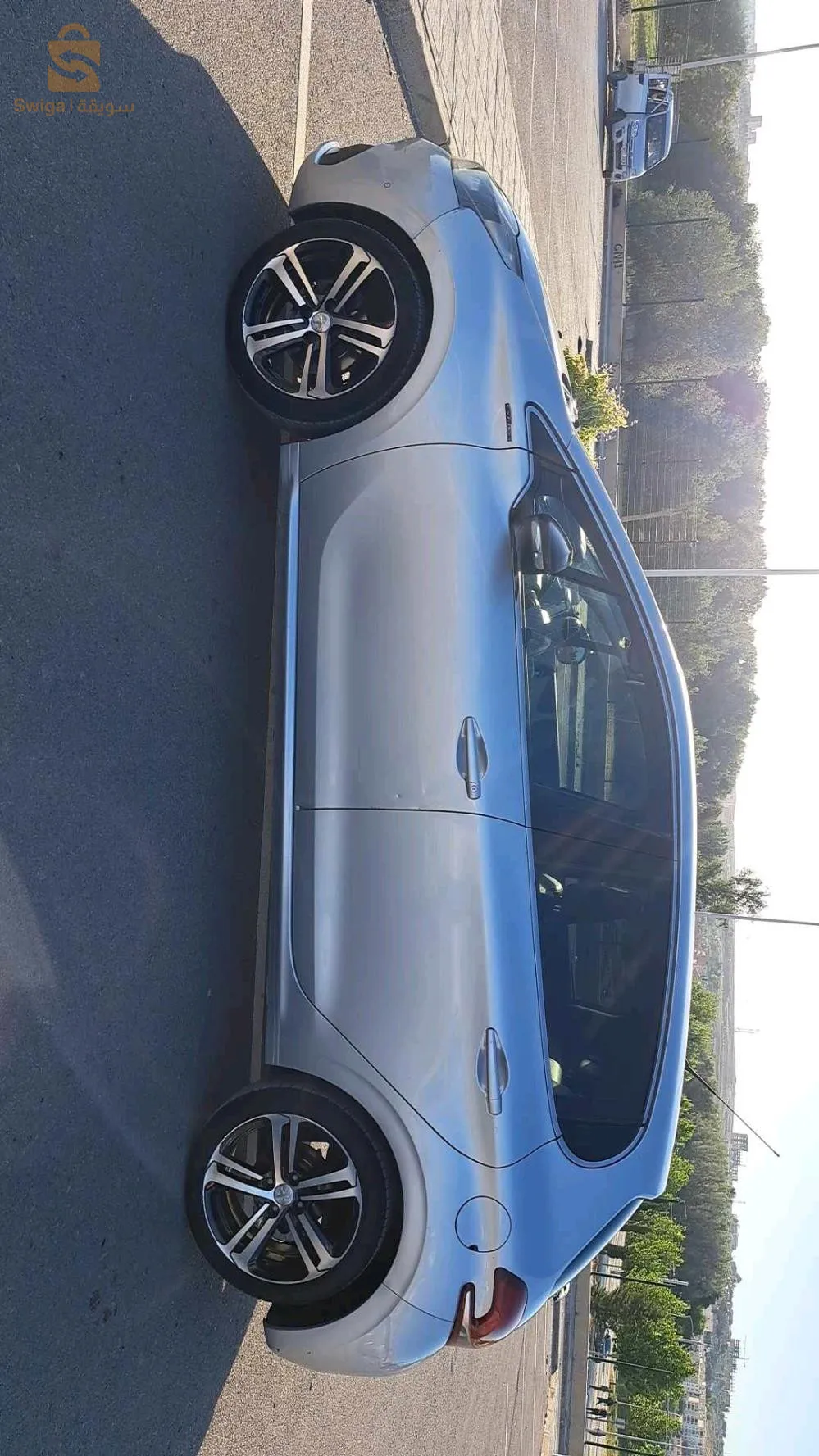 208 gt line france madjmola machya 424 elf réel première main 
0 sbigha 
Sono jbl d origine 

Parc assiste