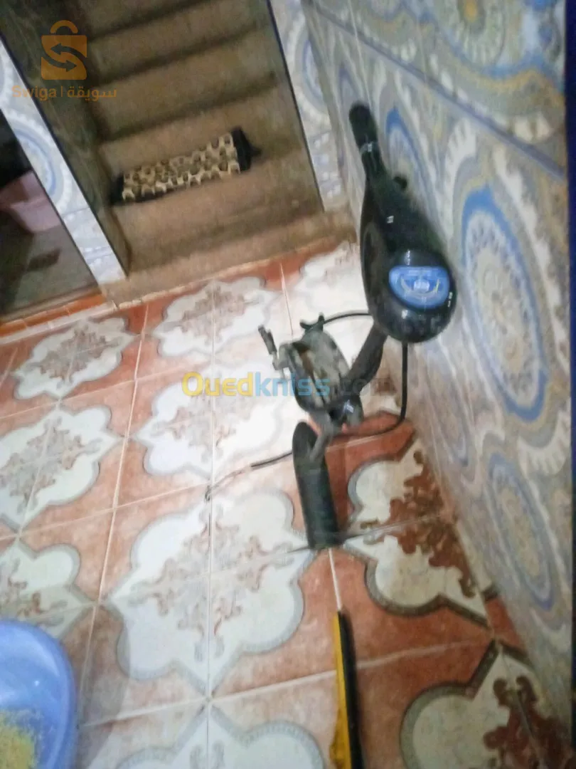 محرك قوارب كهربائي للبيع جيد جداً