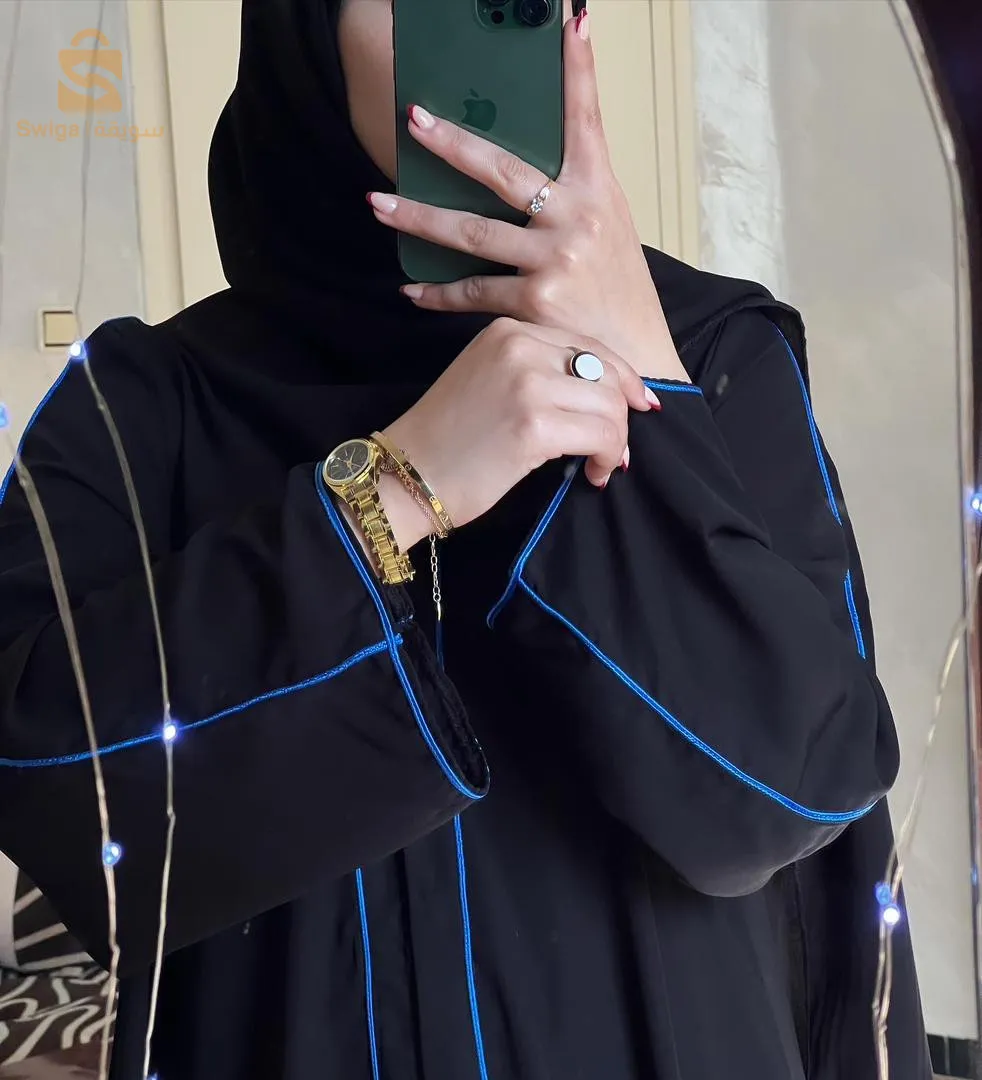 ملابس نساء