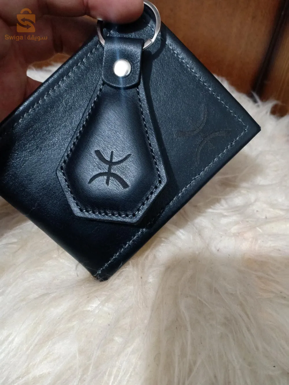 محفظة رجالية + حامل مفاتيح من الجلد الطبيعي اللين 🤩 مع امكانية كتابة الاسم بالليزر حسب الطلب و هذا كله بسعر جد مغر