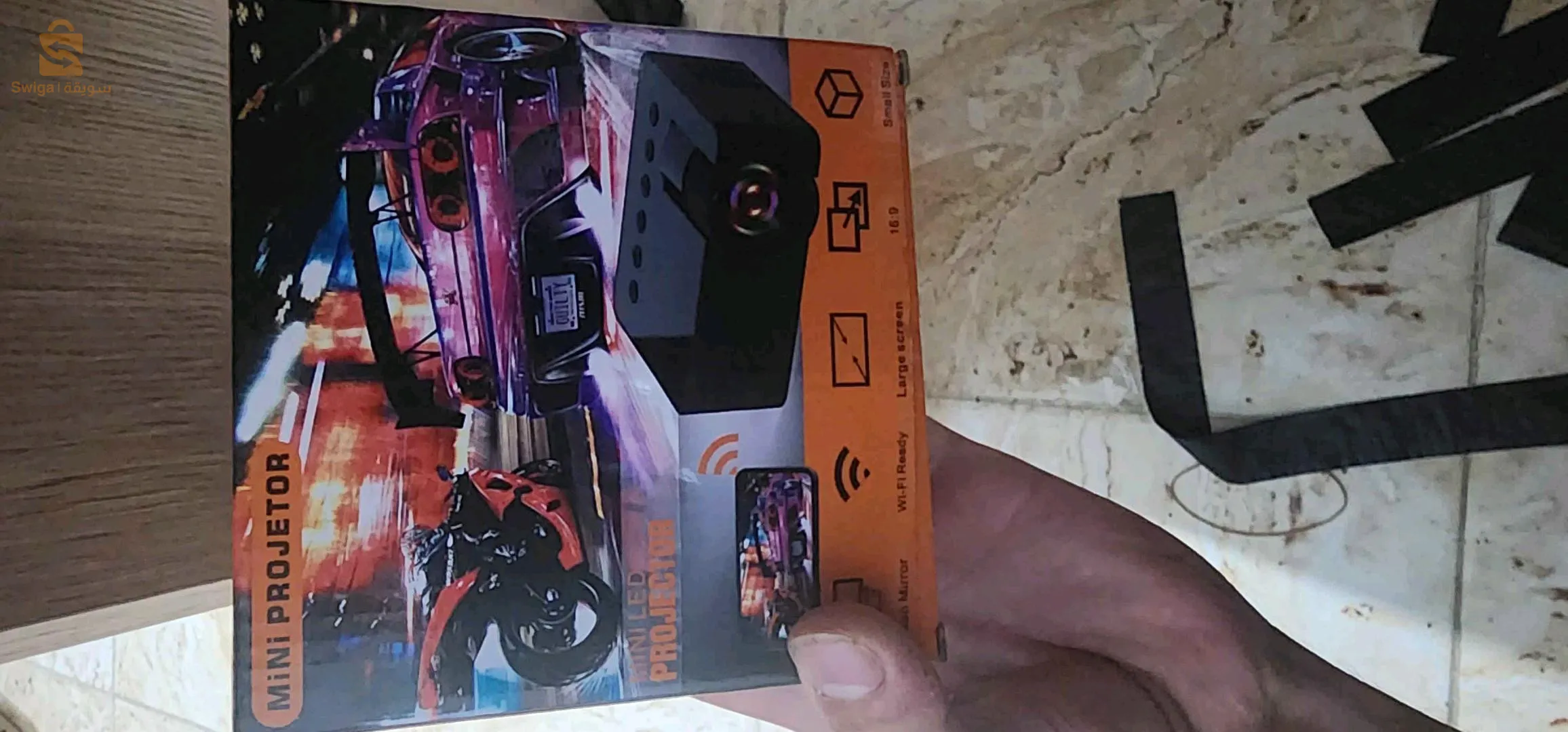 جهاز عرض محمول ذكي صغير HD1080P مدمج واي فاي YT100