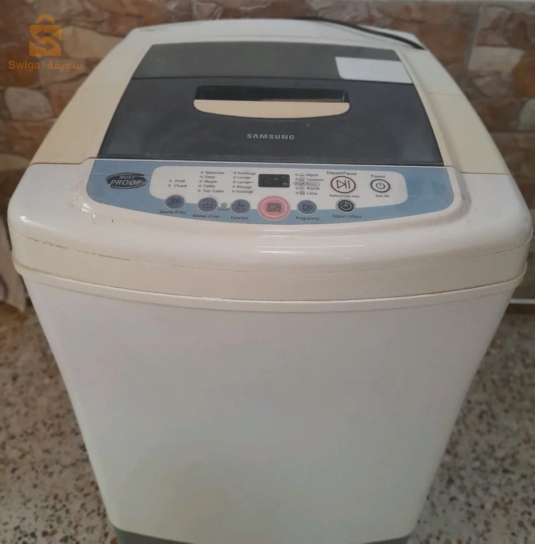 غسالة ملابس معطلة