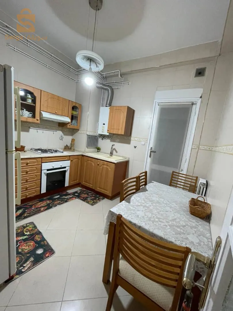 F3 très propre tout commodité + un box