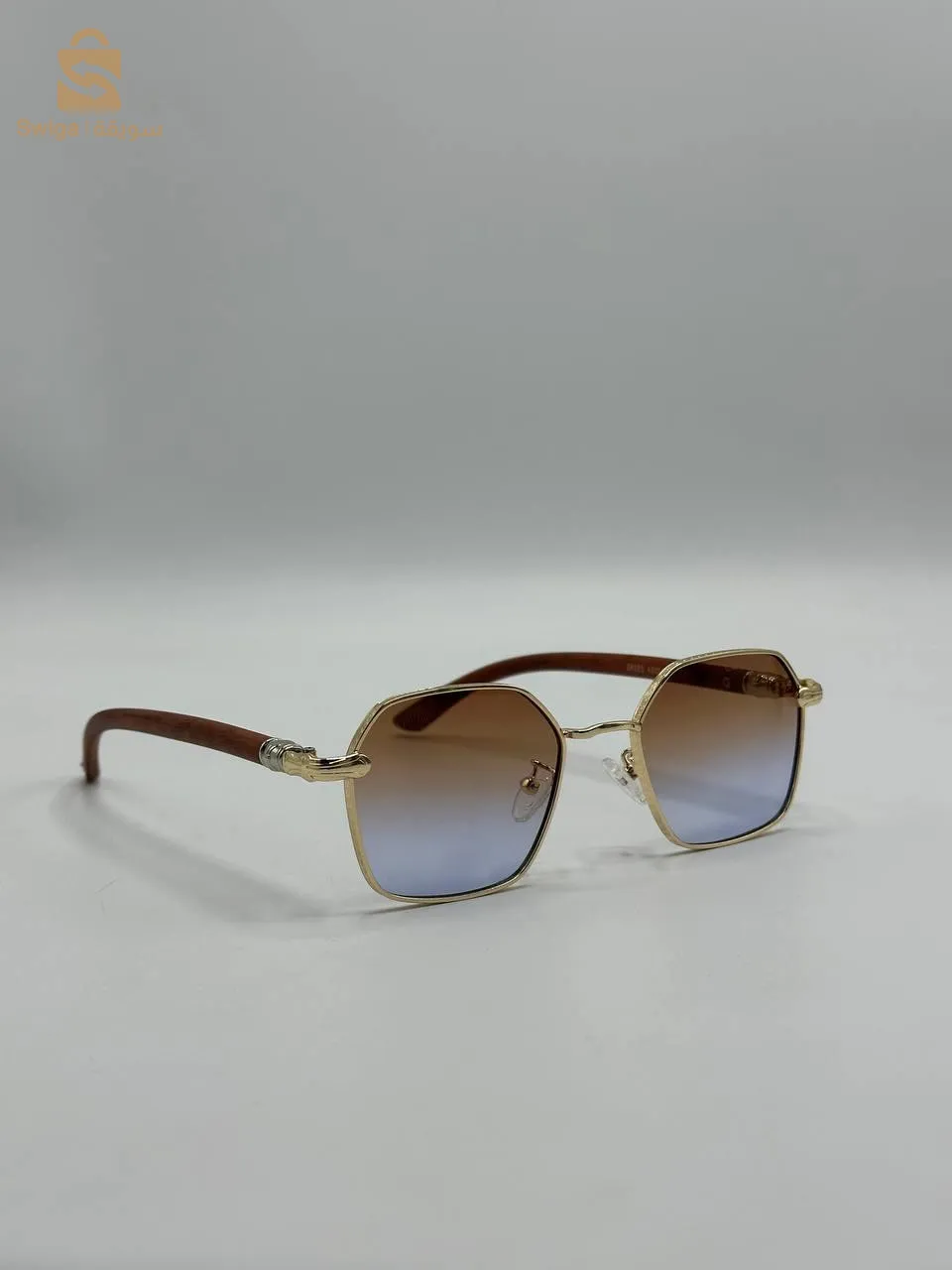 Lunette de soleil chrome hearts + pochette gratuit