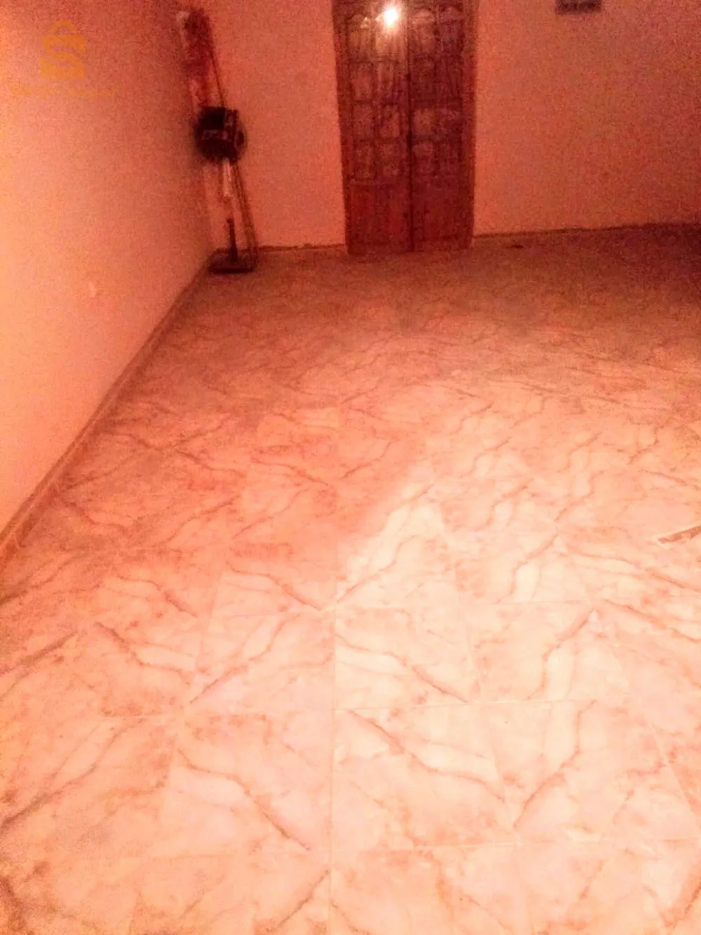 la source korso à proximité de la plage