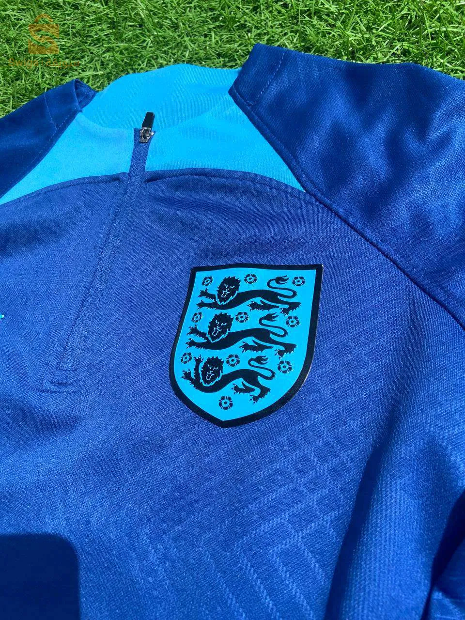 منتخب انجلترا England Strike Drill Top 🏴󠁧󠁢󠁥󠁮󠁧󠁿 - Royal Blue 💙