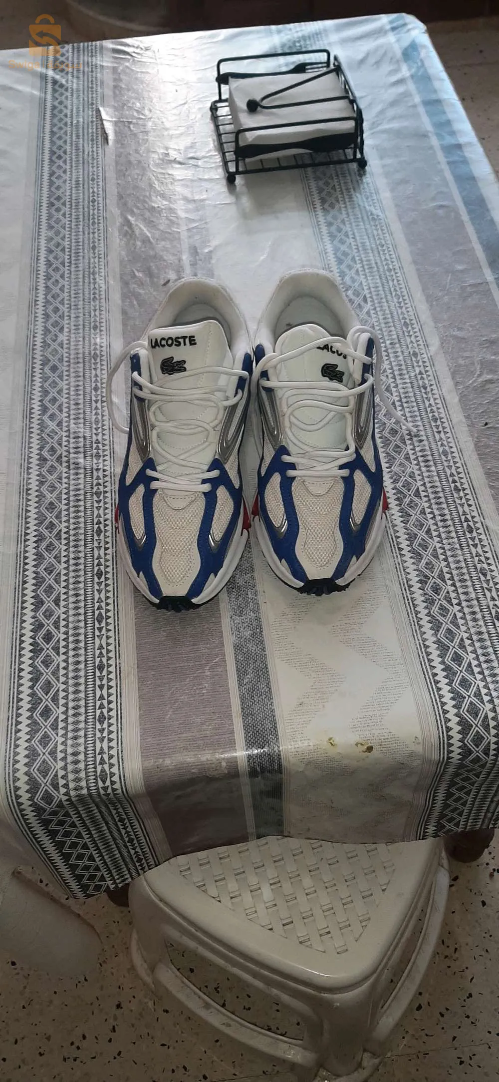 حذاء لاكوست originairement