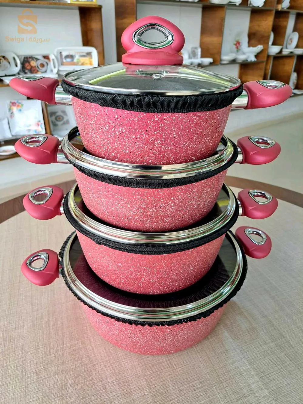 مقلاة و طواجين و كاسرونات نوعية ممتازة