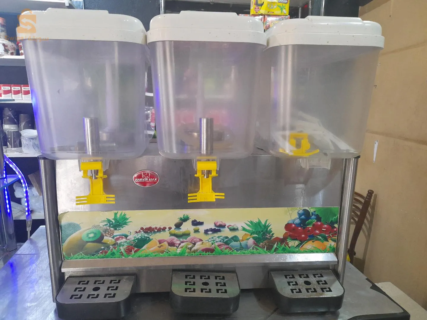 الة تبريد المشروبات