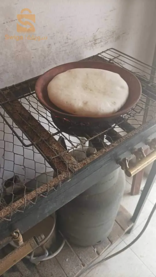 طابونات للبيع فيها ربعة ريشويات