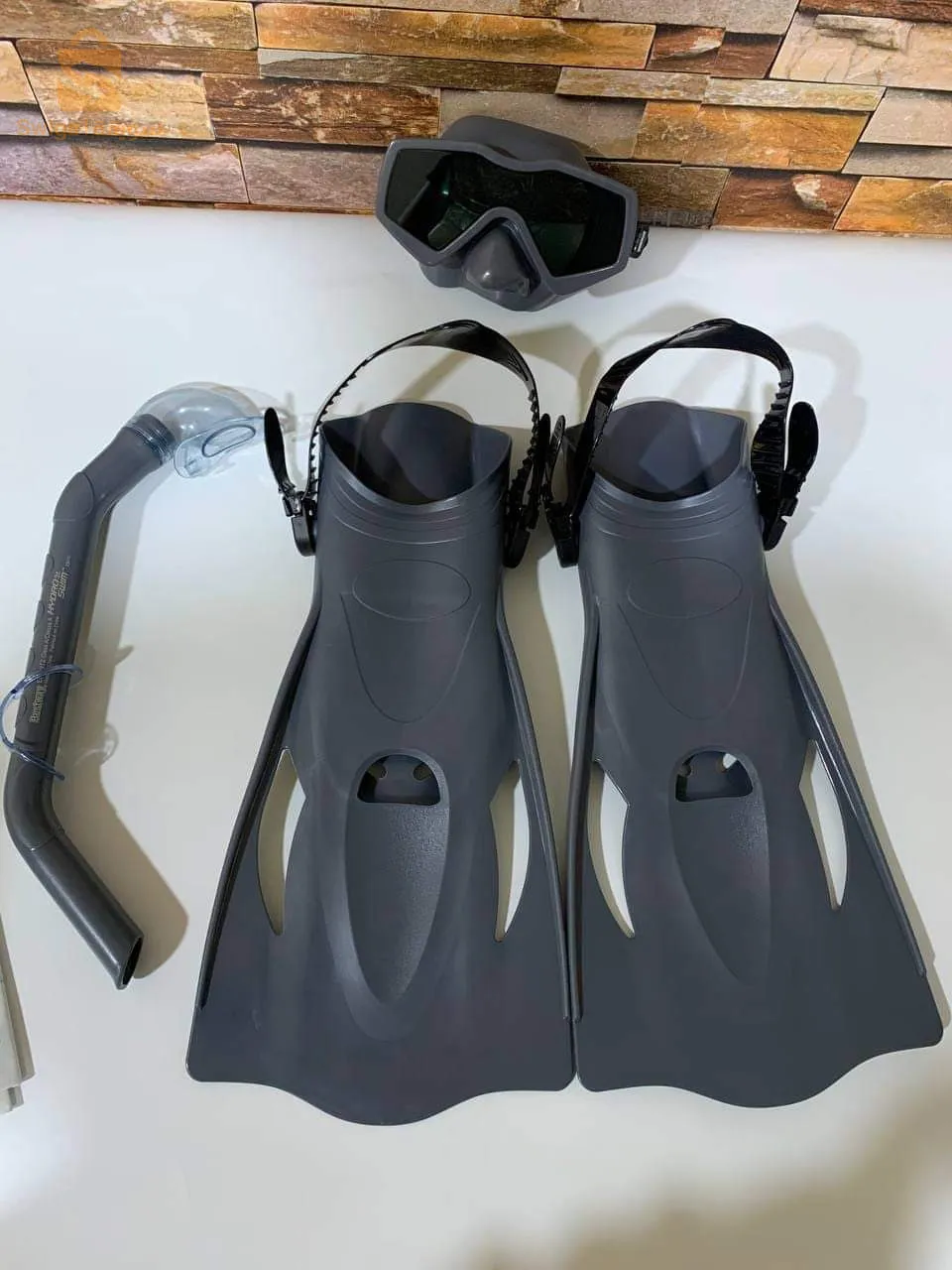 مجموعة زعانف السباحة والقناع والغطس bestway 25031