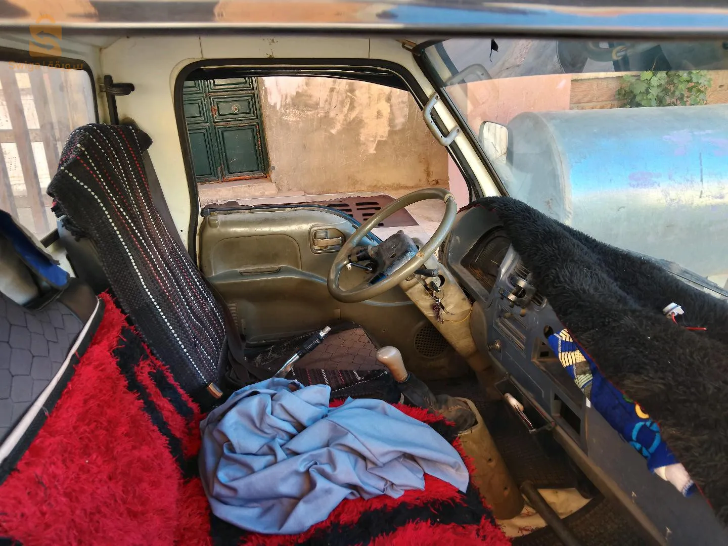 فوطون 1036 موتور بوات بون مريقلين  
الرشاوة فالقصعة جيهة الريدالات  
الرود ناقصين  
انسيستي خدام