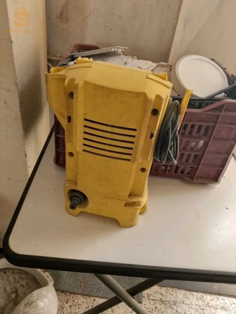 Lot d'antiquités outils meubles