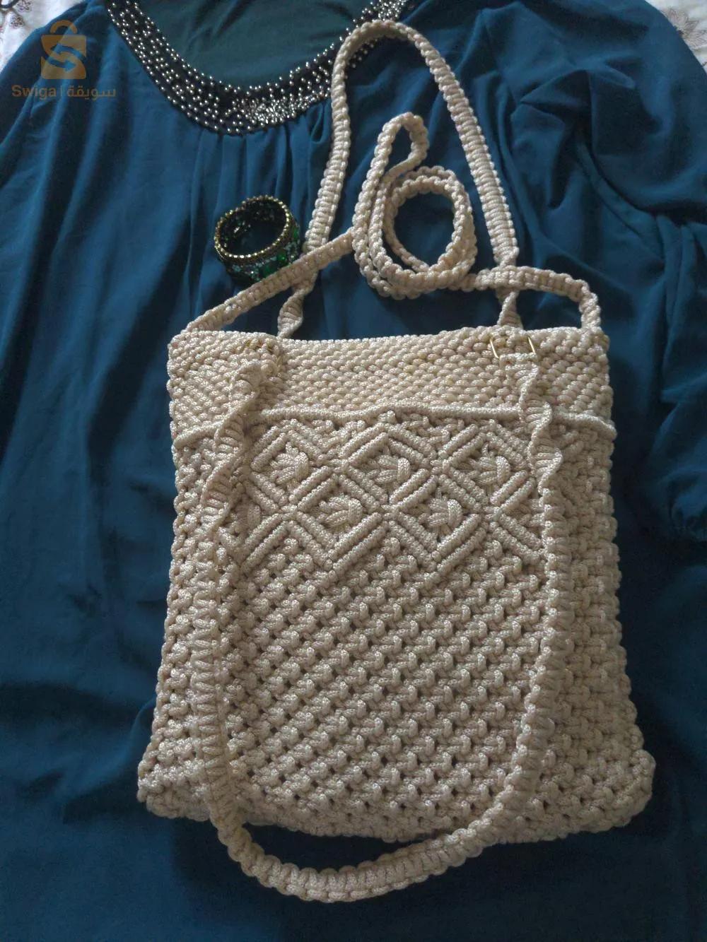 حقيبة كبيرة مكرامي