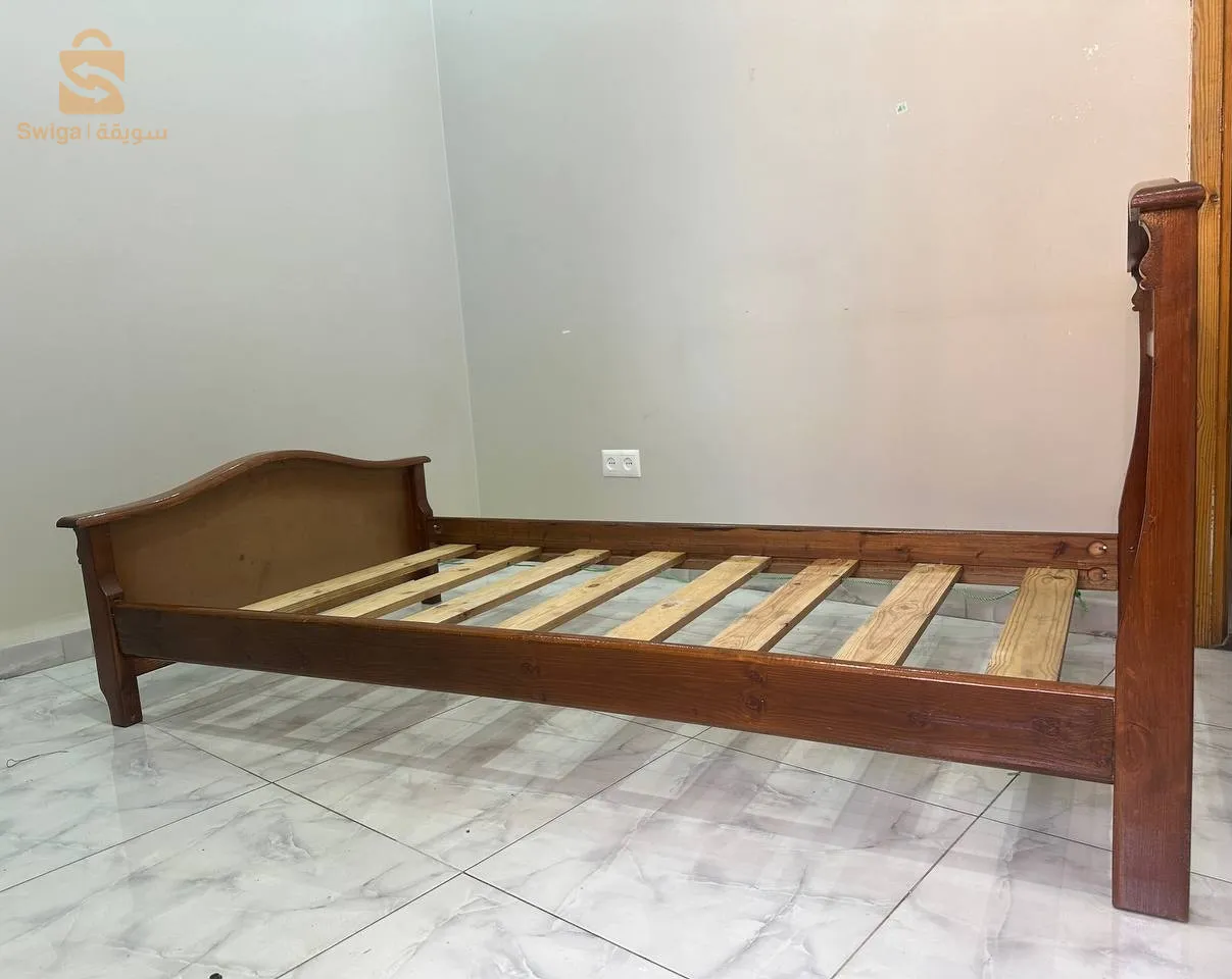 سرير لشخص واحد