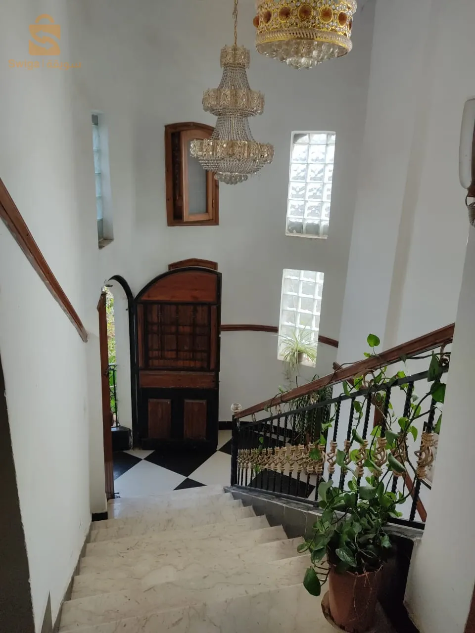 vente très belle villa avec hammam à bordj el bahri avec 04 façades 
papier riglo 
prix 10 milliards 500 négociable 
intermédiaires s'abstenir 
0794452925