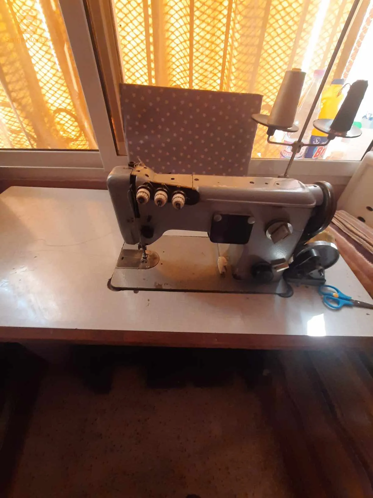 machine a coudre et à broder