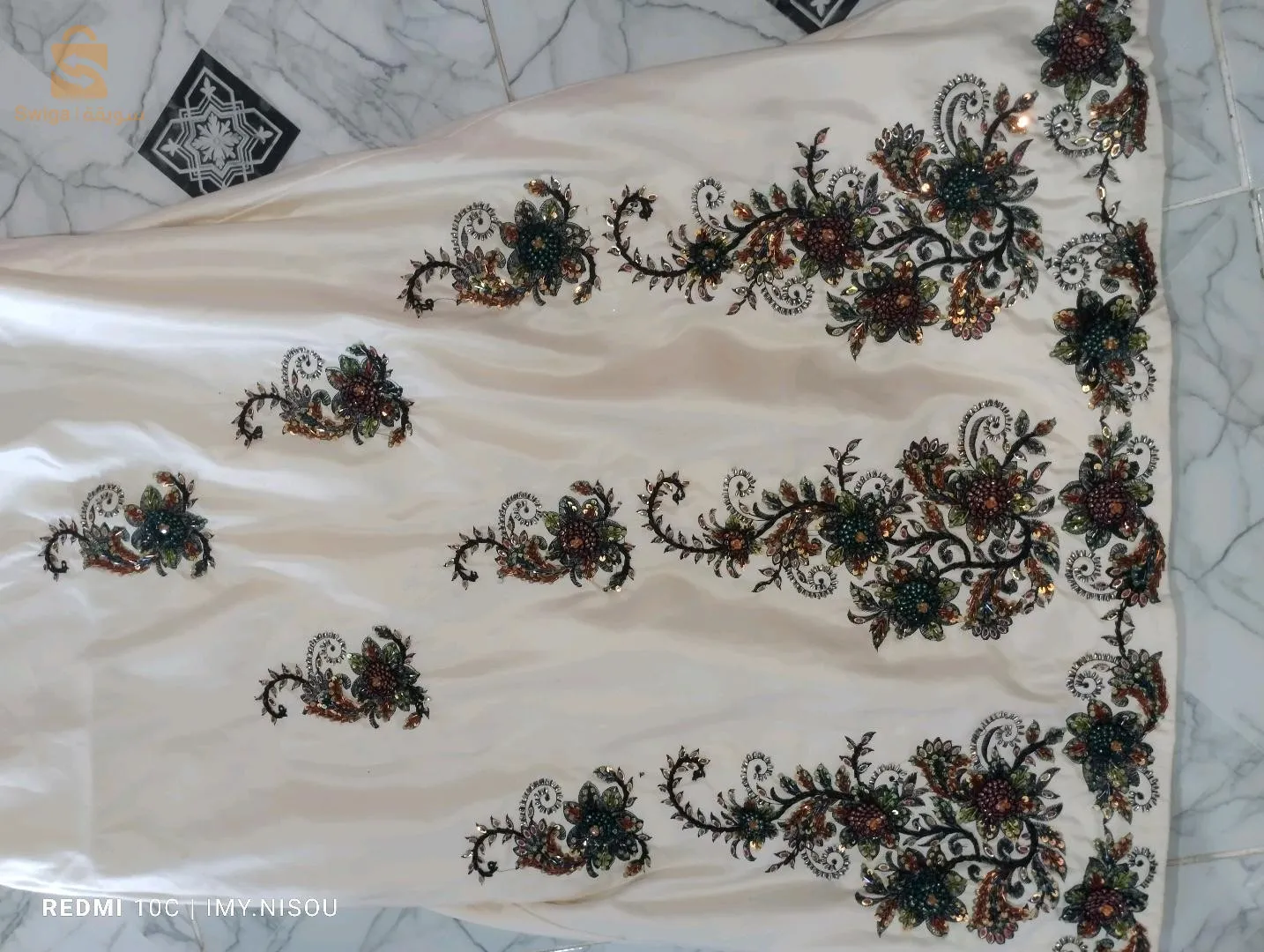 ڨندورة بيضاء