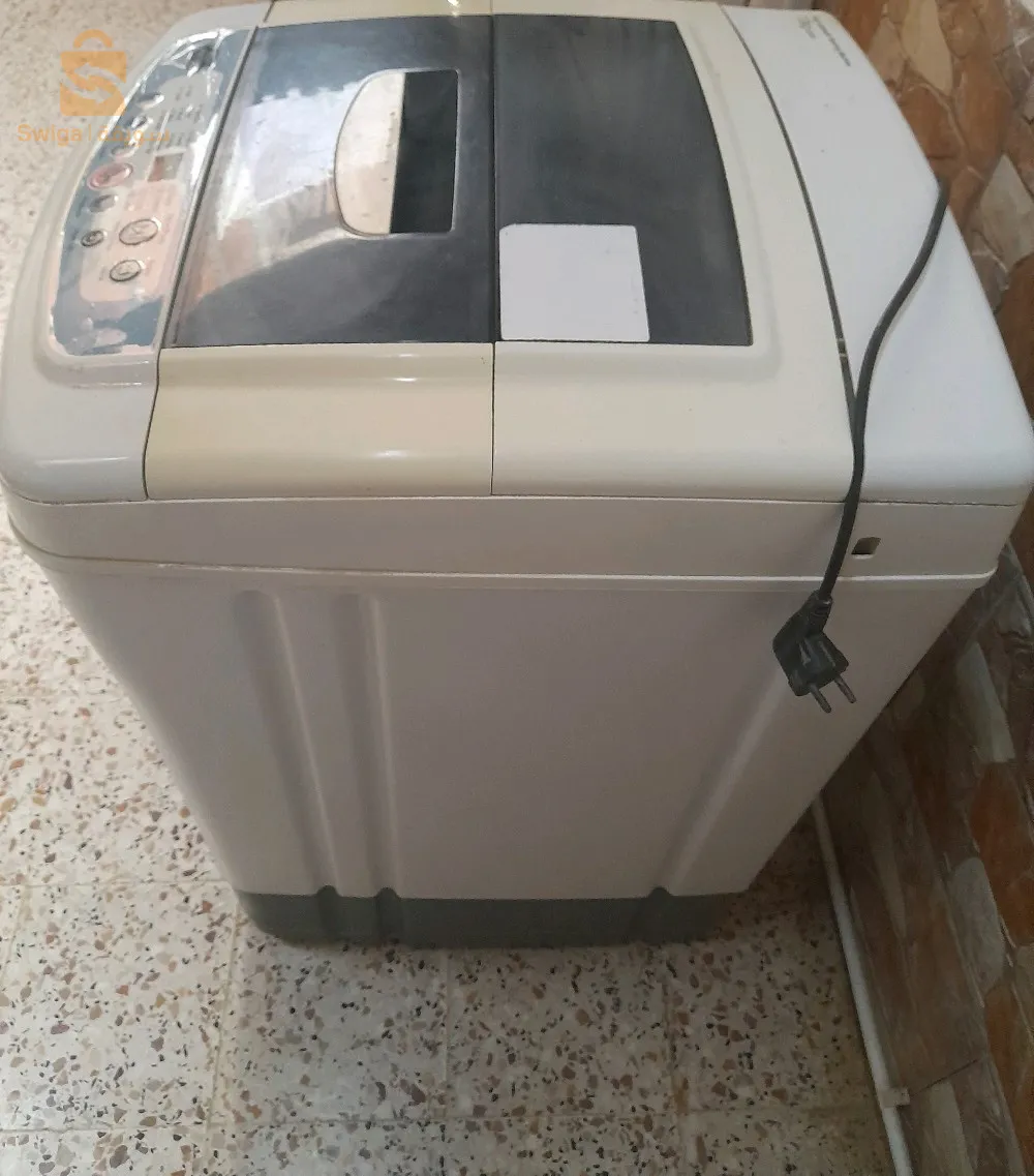 غسالة ملابس معطلة