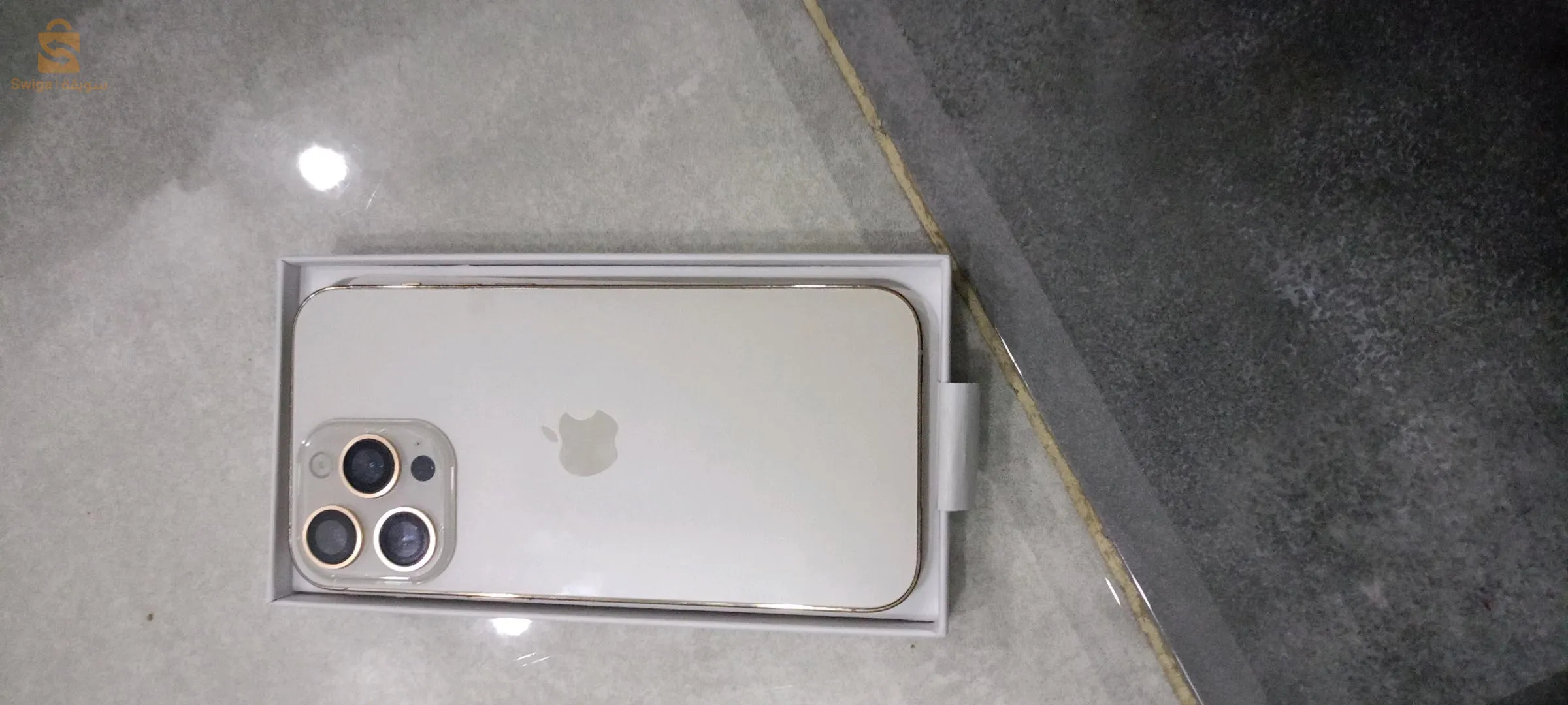 جديد لم يشعل بعد مع سماعته الأصلية