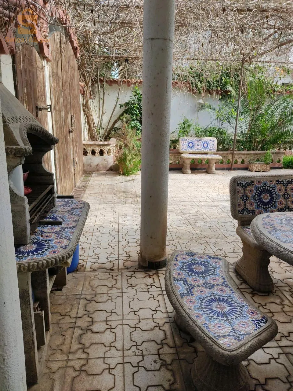 vente très belle villa avec hammam à bordj el bahri avec 04 façades 
papier riglo 
prix 10 milliards 500 négociable 
intermédiaires s'abstenir 
0794452925