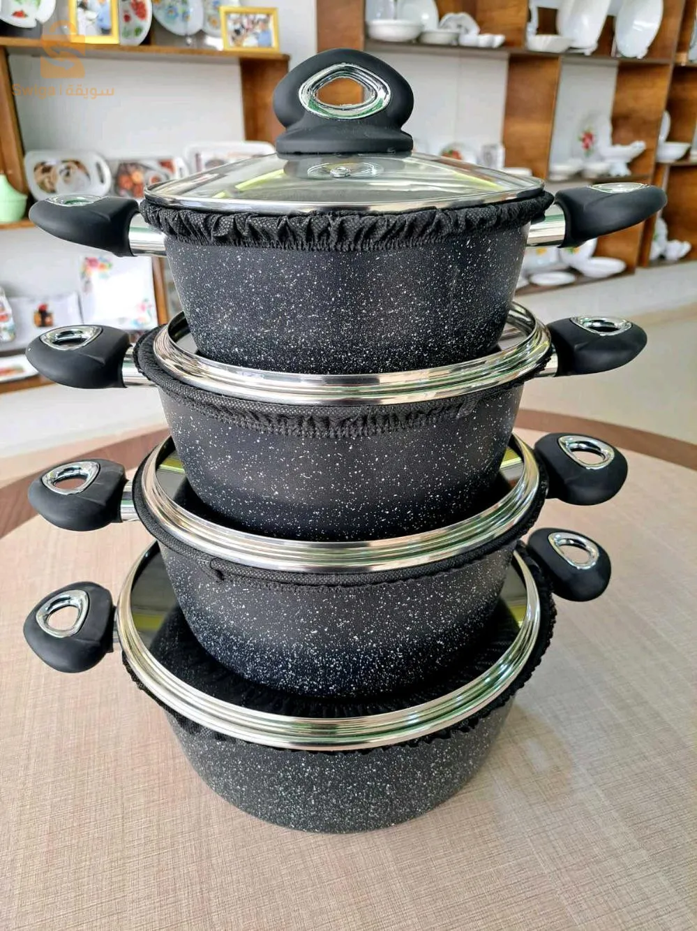 مقلاة و طواجين و كاسرونات نوعية ممتازة