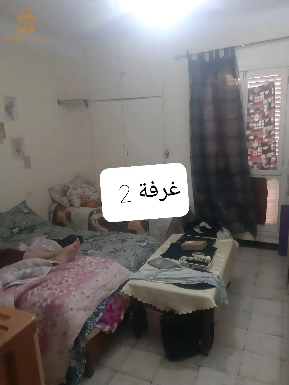 شقة طابق 4 و اخير  منظر رائع يطل على المدينة و البحر و الميناء  جورة ممتازة  توفى كل ملتزمات  المعيشة  و 
Parking امام العمارة