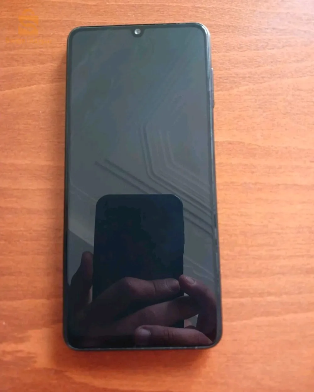 هاتف samsung m32  هاتف في حالة جديد لم يستعمل كثيرا