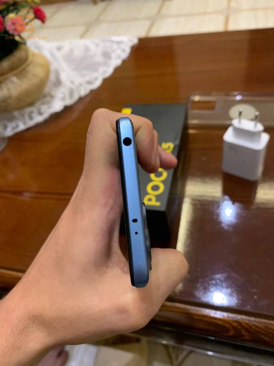 poco x5 6g/128 avec boit et chargeur