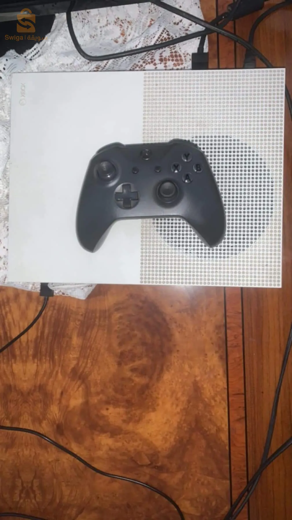 Xbox one s bon état+ 3 manette+ 6moi game pass 🔥🔥