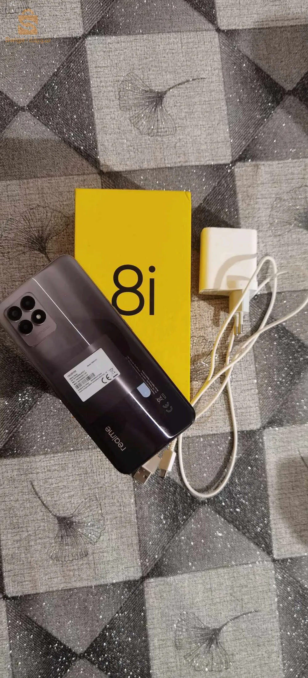 realmi 8i بحالة جيدة 
ram 4..rom 64 
فيه معالج شباب بزااف